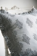 画像4: Chez moi クッションカバー Corinzio Luxury シェモア フリルクッション (4)